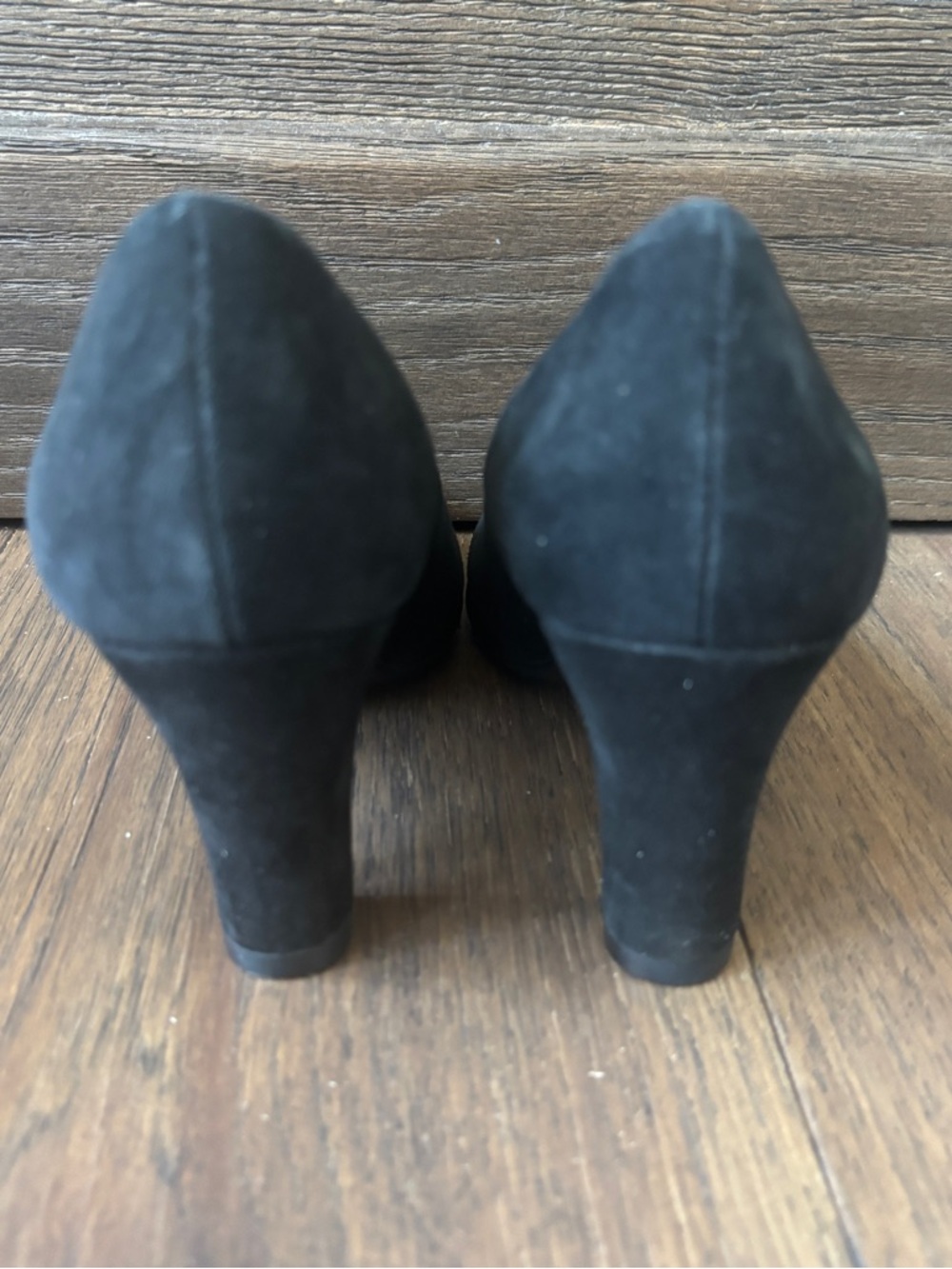 Aerosoles Heelrest Tapestry Black Suede Classic Heels Pumps Women's US 7 - Picture 4 of 9